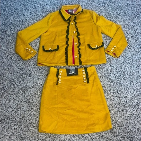 2 Piece Set - Skirt Set Gold Yellow and Green Trimmed Skirt Set Pearl Buttons - Picture 1 of 16